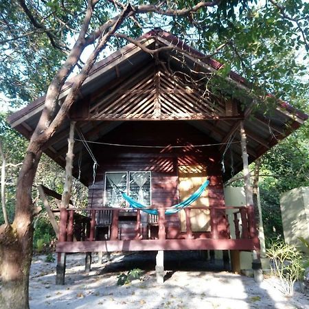 Lucky Resort パヤム島 エクステリア 写真