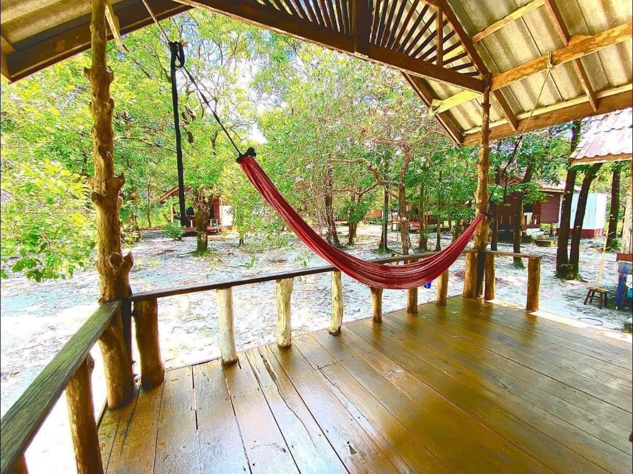 Lucky Resort パヤム島 エクステリア 写真